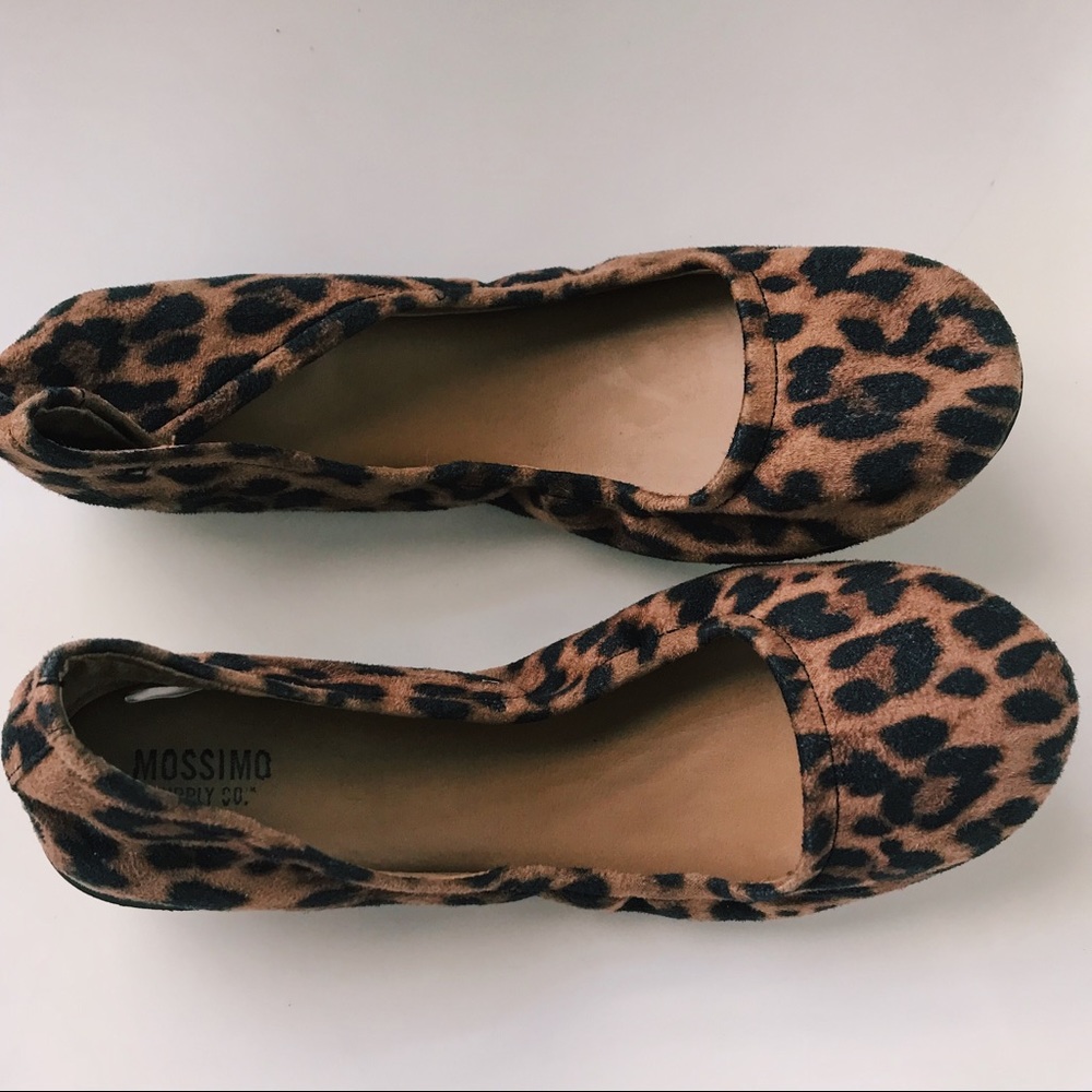 Mossimo. Cheetah flats